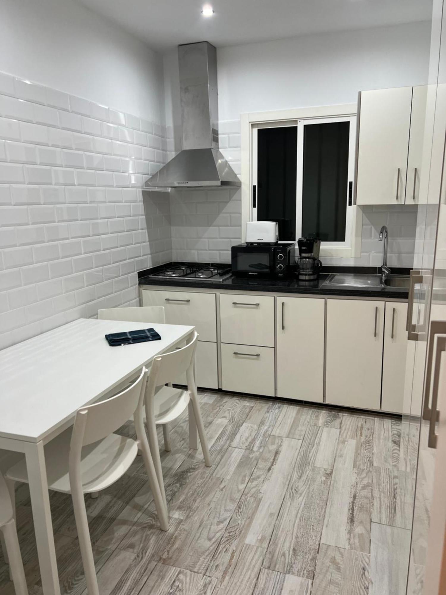 Casa Ma Apartment อาโรนา ภายนอก รูปภาพ